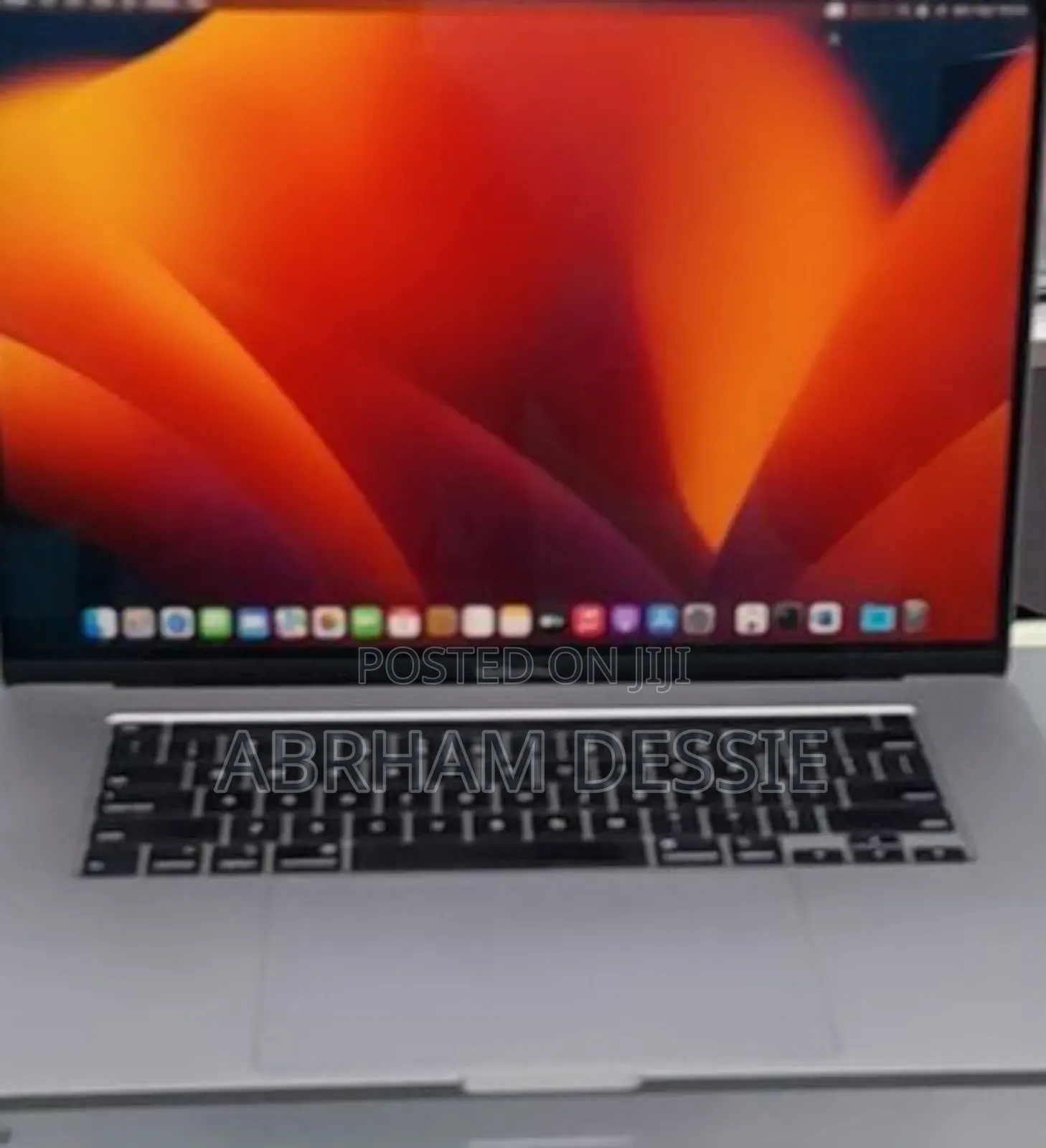 New Laptop Apple MacBook Pro 2019 16GB Intel Core I7 SSD 512GB