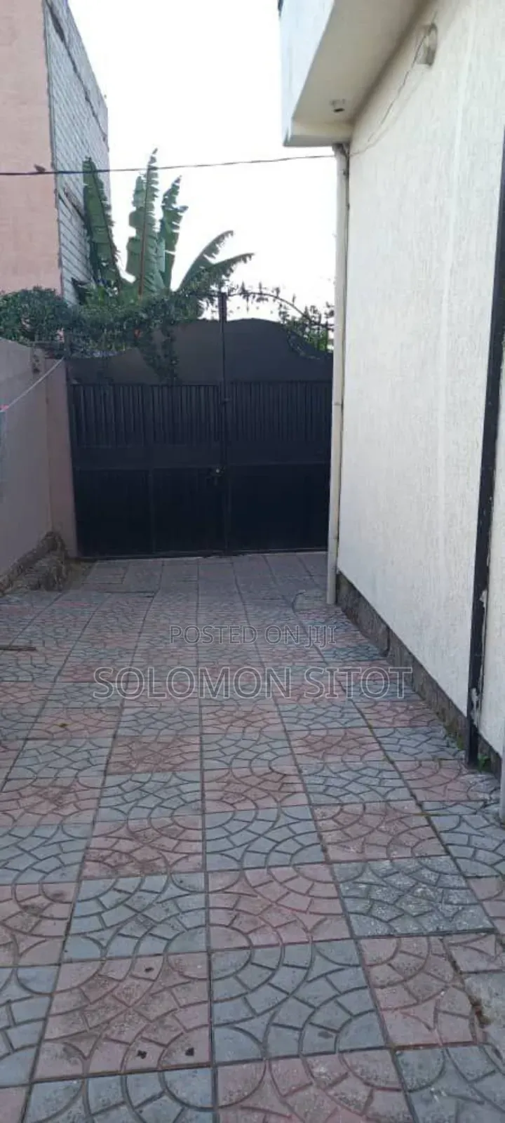 3bdrm House in Beautiful Villa, Nifas Silk-Lafto for sale