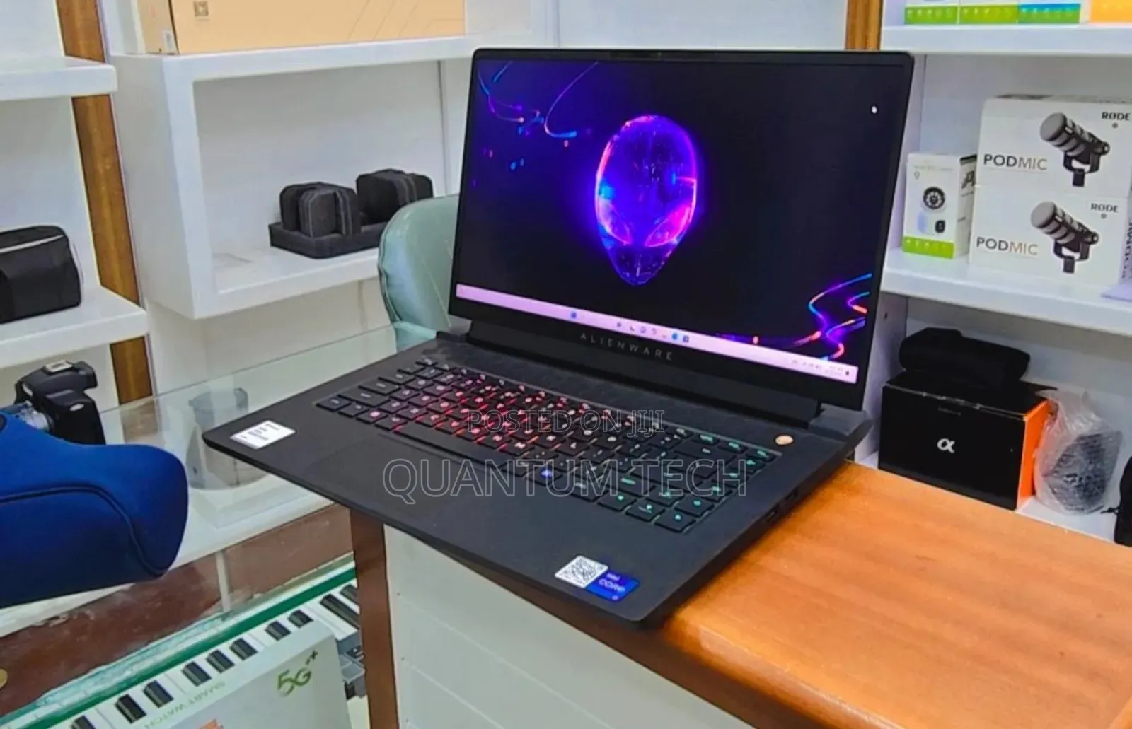 New Laptop Dell Alienware M15 R7 16GB Intel Core I7 SSD 512GB