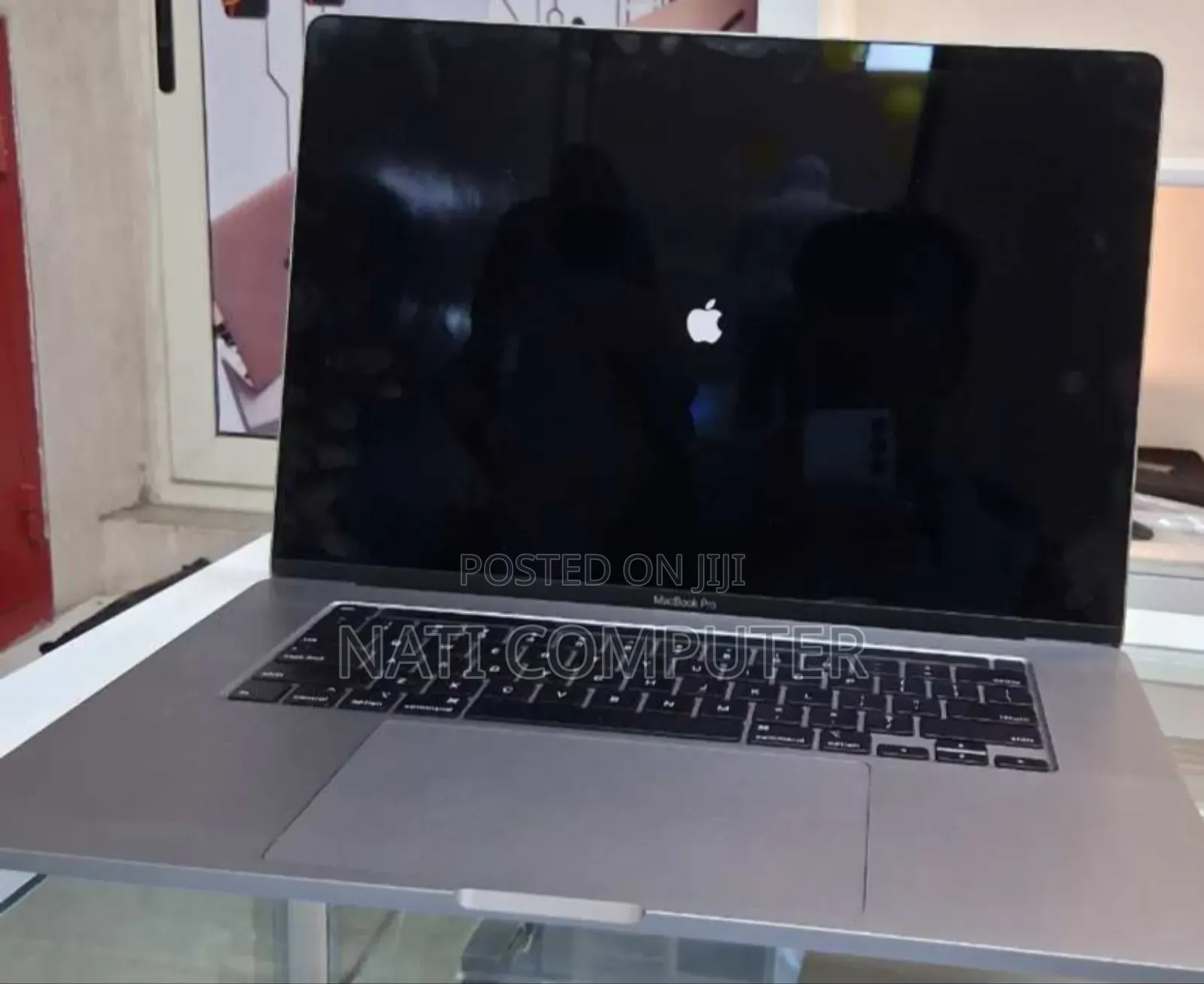 New Laptop Apple MacBook Pro 2019 32GB Intel Core I7 SSD 1T