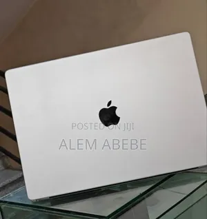 New Laptop Apple MacBook Pro M1 16GB Apple M1 Pro SSD 1T