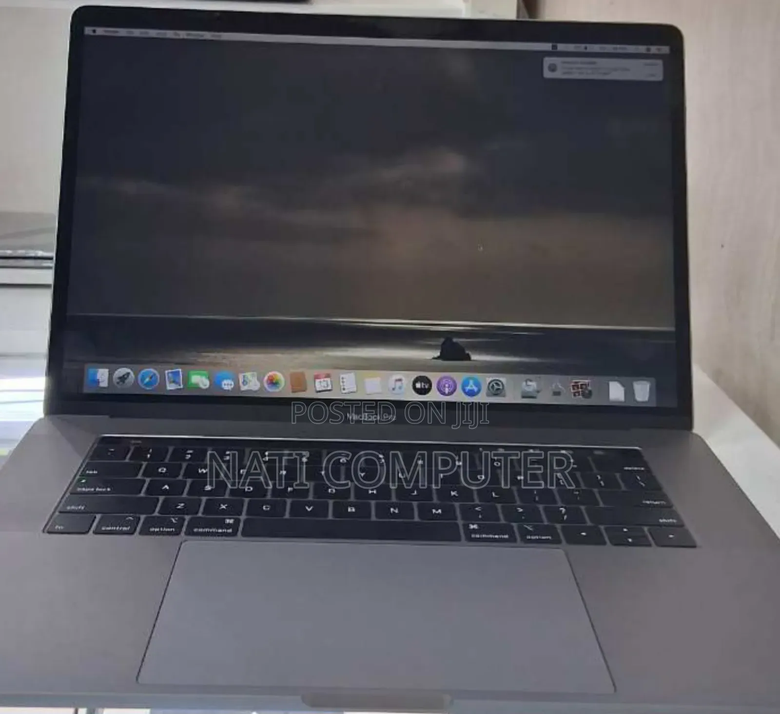New Laptop Apple MacBook Pro 2019 32GB Intel Core I9 SSD 512GB