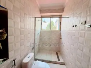 5bdrm House in Bole for rent