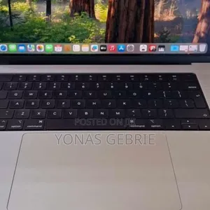 New Laptop Apple MacBook Pro 2020 M1 32GB Apple M1 SSD 1T