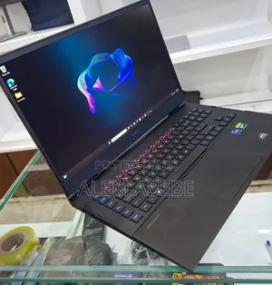 New Laptop HP Omen 17 2GB Intel Core I9 SSD 32GB