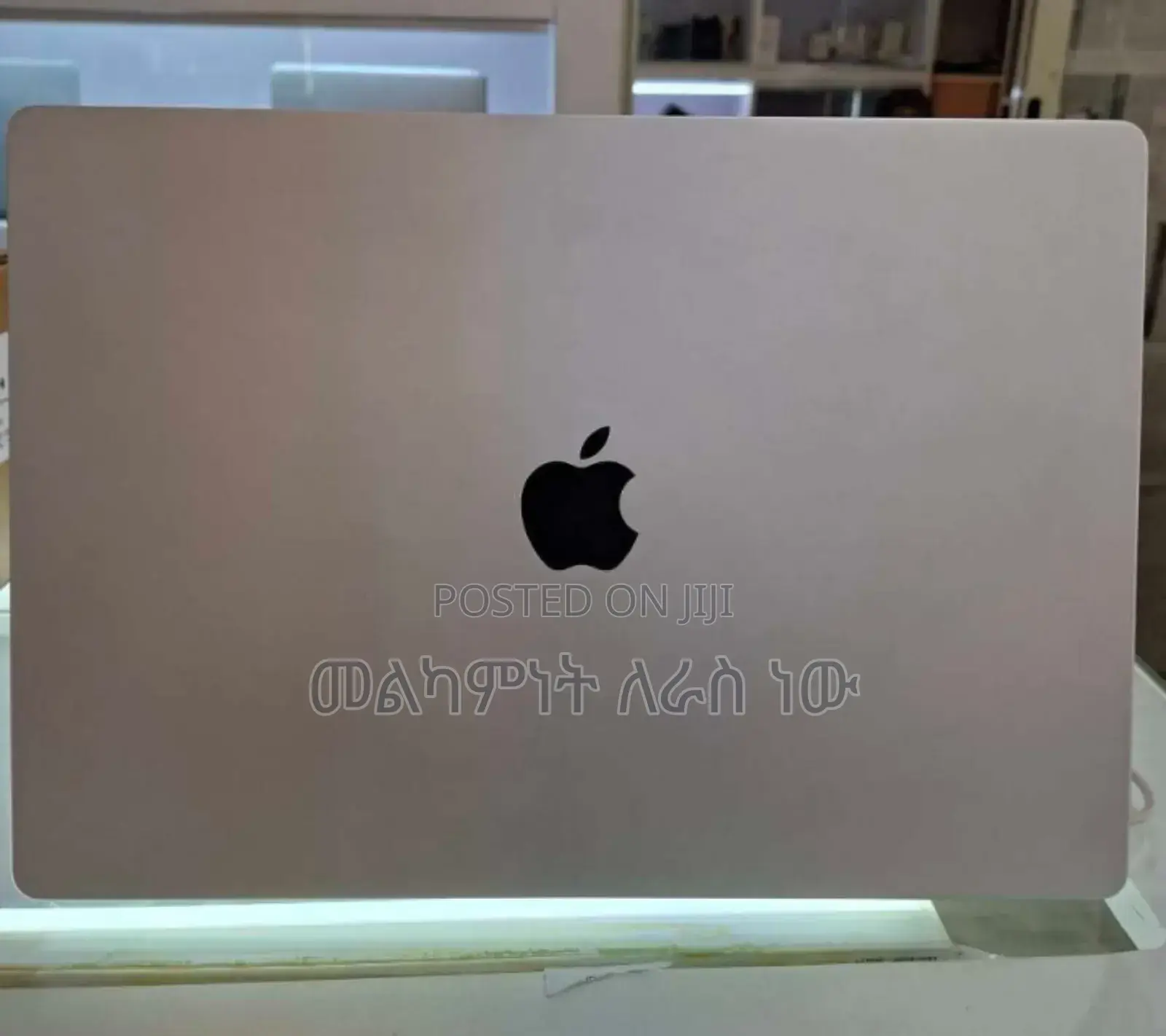 New Laptop Apple MacBook Pro M1 32GB Apple M1 Pro SSD 1T