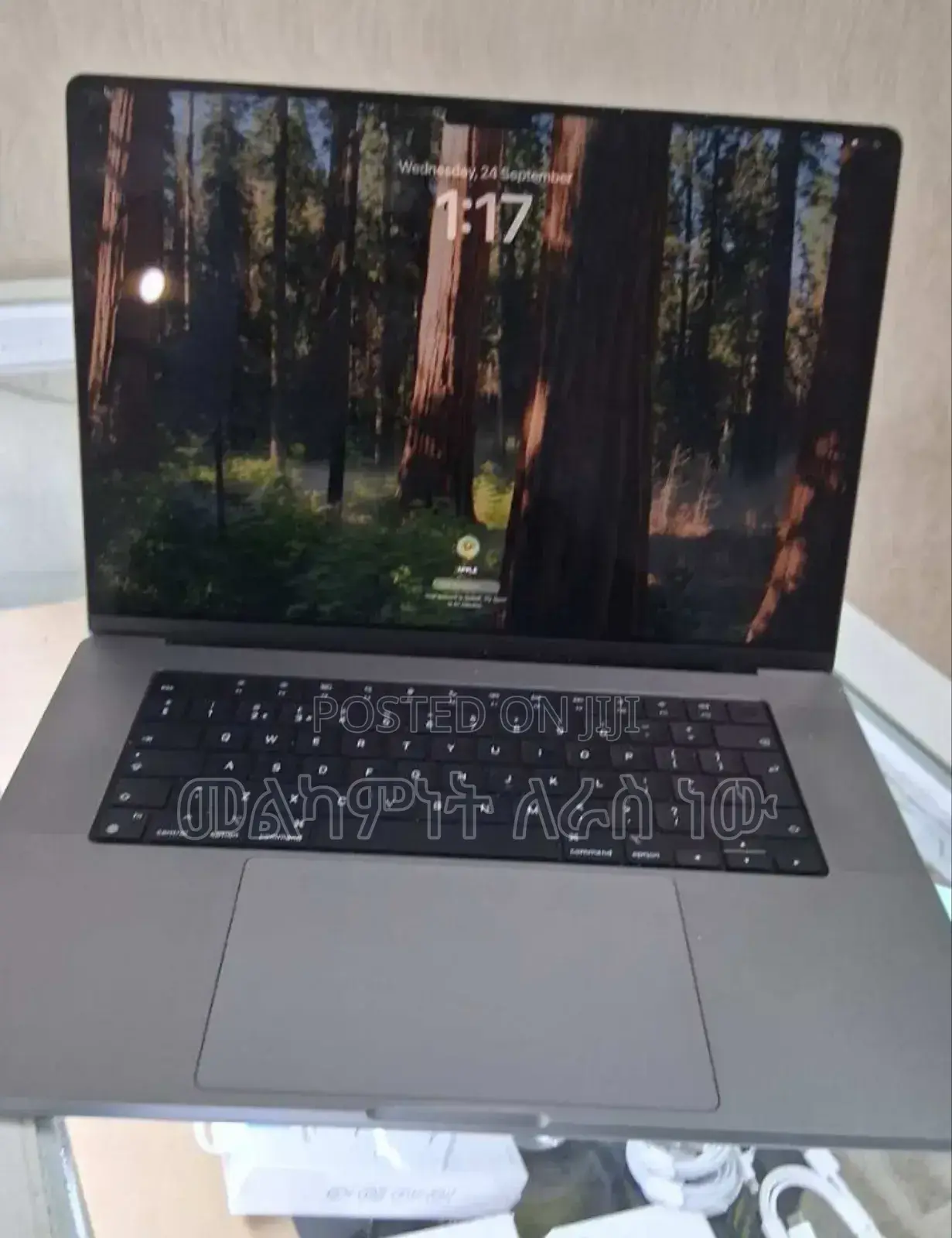 New Laptop Apple MacBook Pro M1 32GB Apple M1 Pro SSD 1T