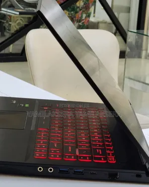 New Laptop MSI GF63 12GB Intel Core I5 SSD 512GB