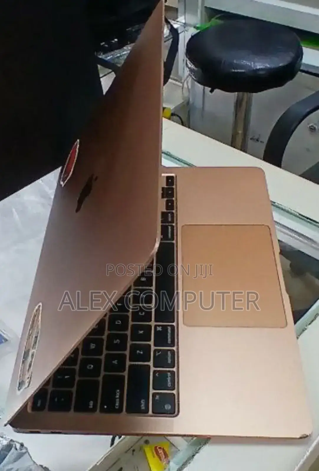 New Laptop Apple MacBook Air 2020 M1 8GB Apple M1 SSD 256GB