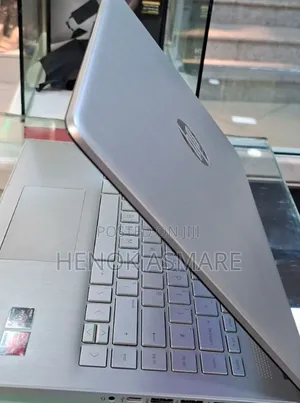 New Laptop HP Stream Notebook 8GB AMD Ryzen 5 SSD 512GB