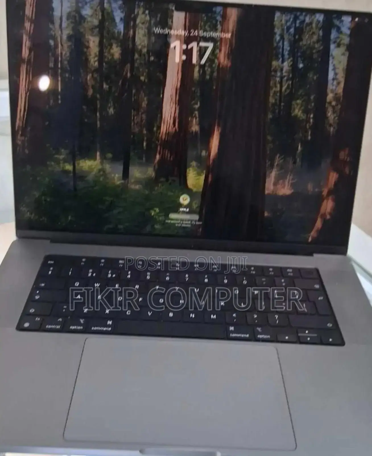 New Laptop Apple MacBook Pro M1 32GB Apple M1 Pro SSD 1T