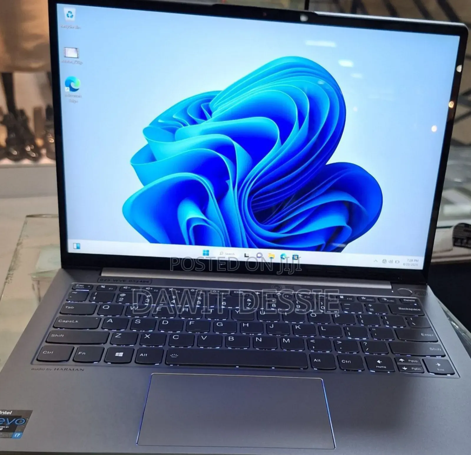 New Laptop Lenovo IdeaPad Yoga 13 16GB Intel Core I7 SSD 512GB