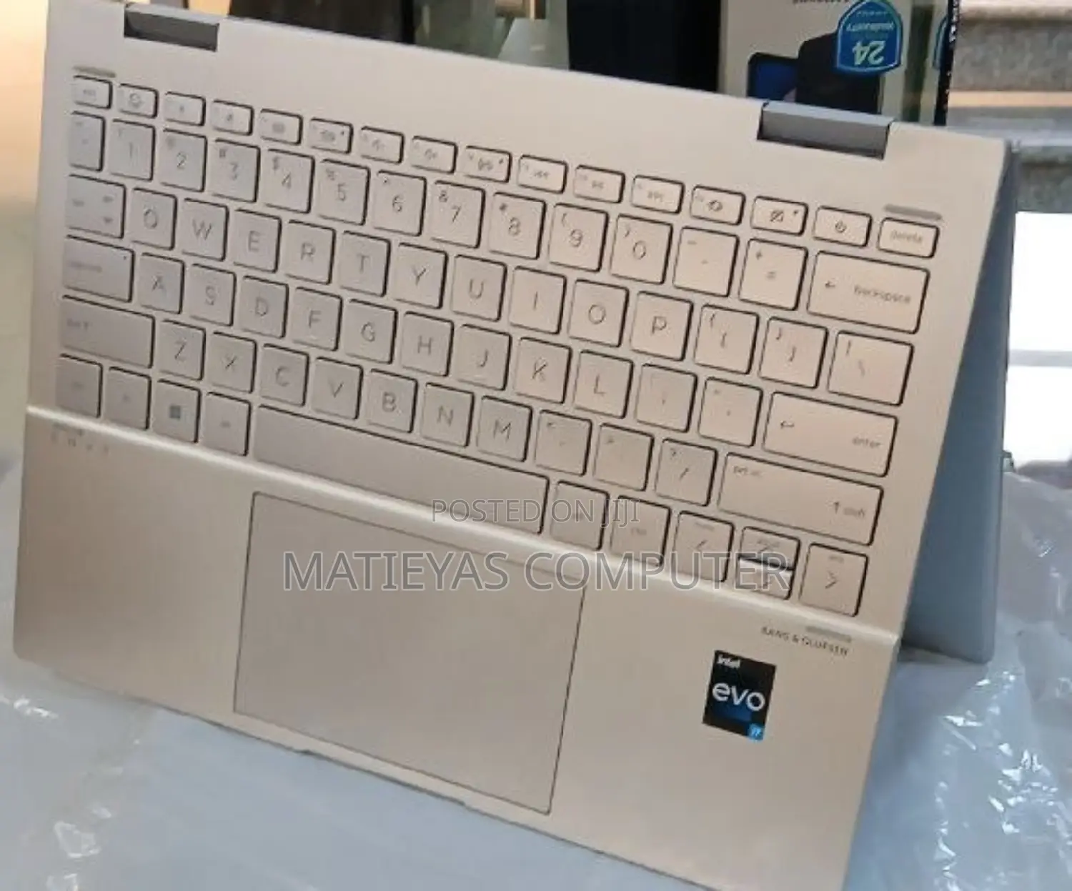 New Laptop HP Envy X360 8GB Intel Core I7 SSD 512GB