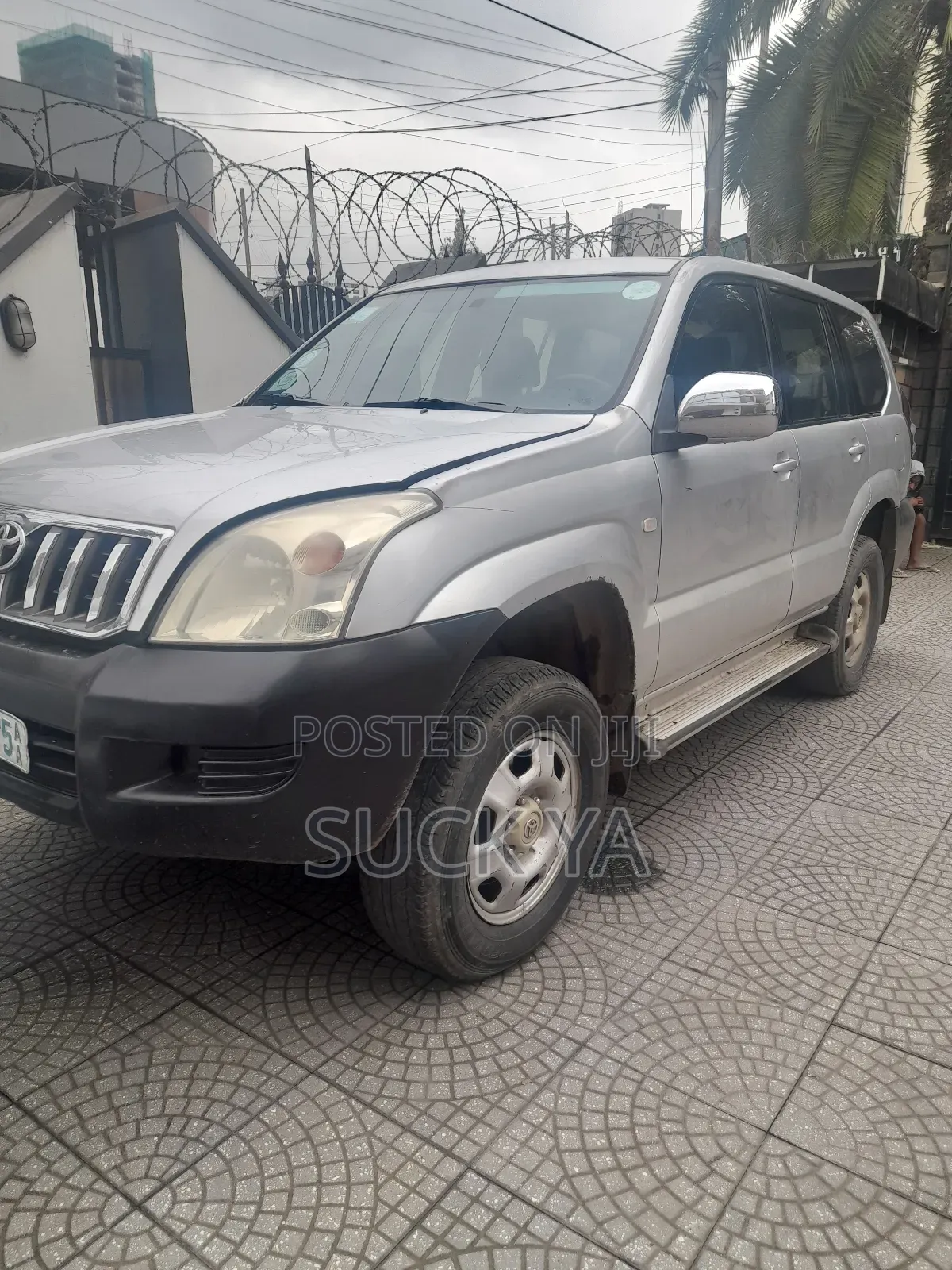 Toyota Land Cruiser 2009 Gray