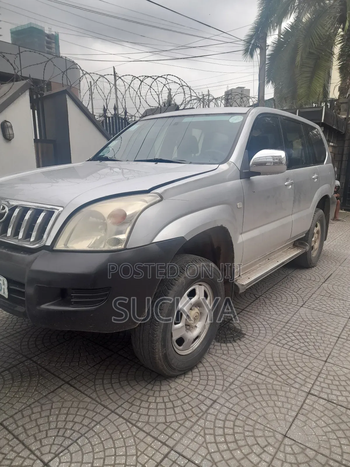 Toyota Land Cruiser 2009 Gray