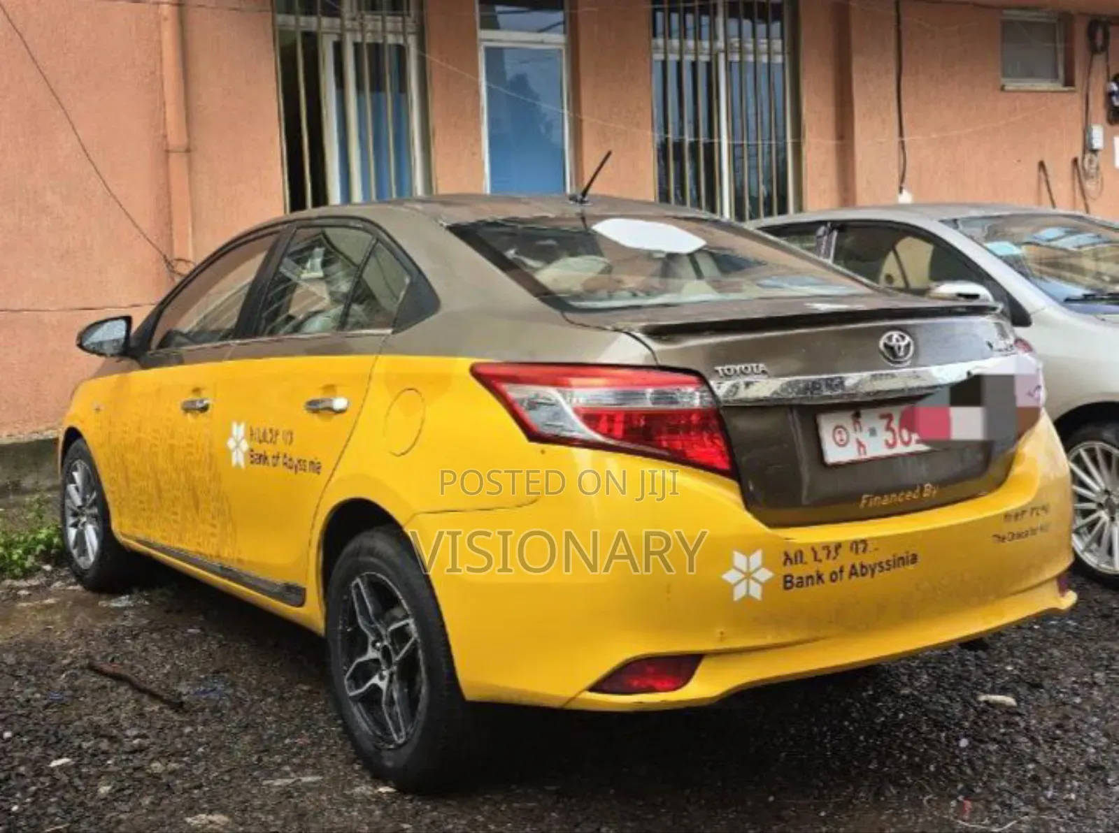 Toyota Yaris 2014 Yellow