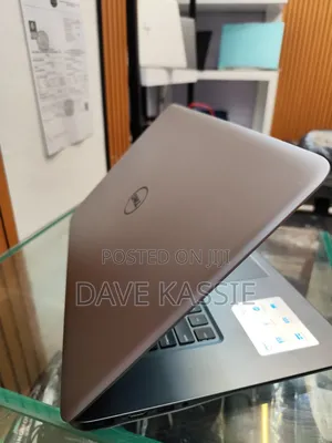 Laptop Dell Inspiron 15 7548 8GB Intel Core I5 HDD+SSD 1T