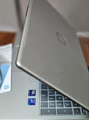 New Laptop HP Pavilion 15 16GB Intel Core Ultra 7 SSD 512GB