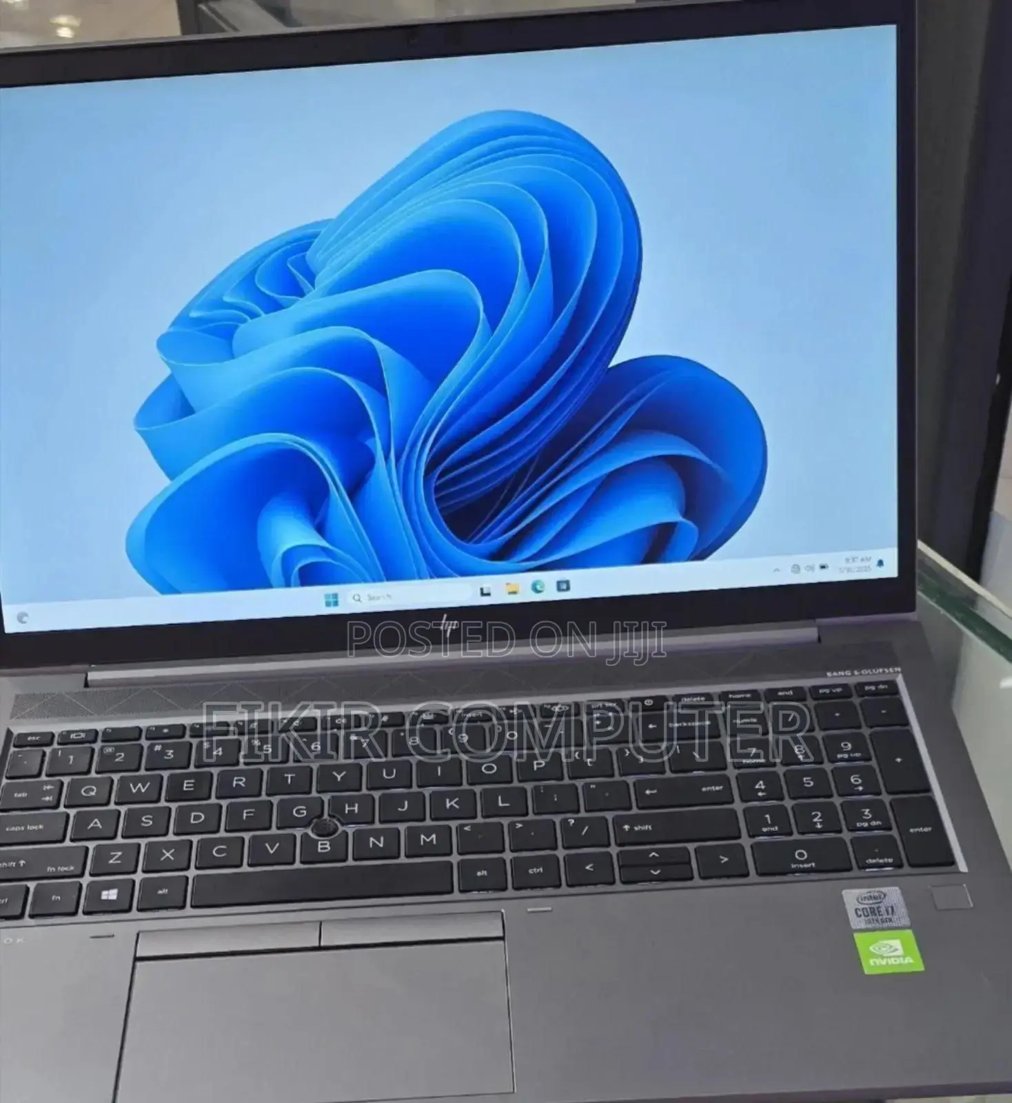 New Laptop HP ZBook Firefly 15 G7 16GB Intel Core I7 SSD 1T