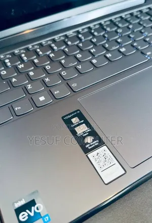 New Laptop Lenovo Yoga 9i 16GB Intel Core I7 SSD 1T