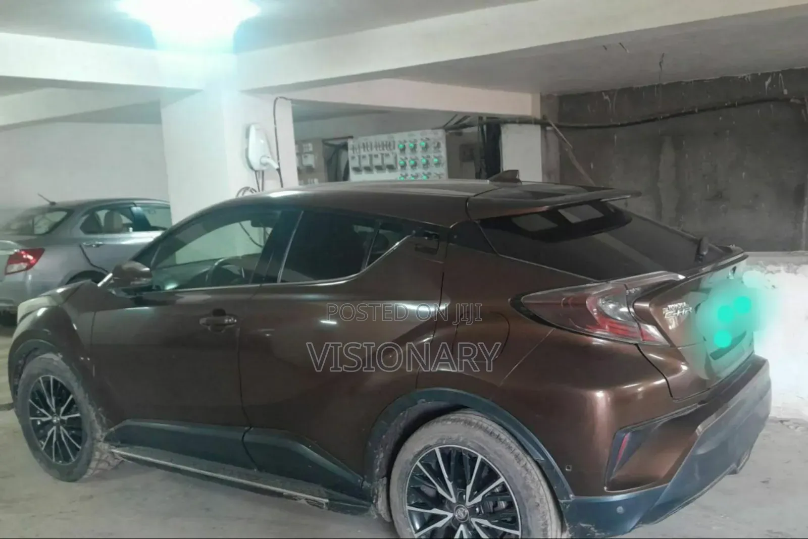 Toyota C-HR 2017 Brown