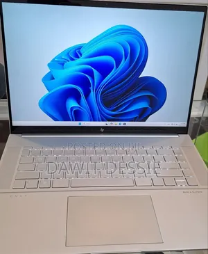 New Laptop HP Chromebook 13 16GB Intel Core I9 SSD 1T