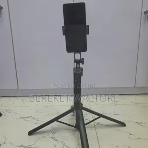 Photo - Intelligent Autotracking Tripod