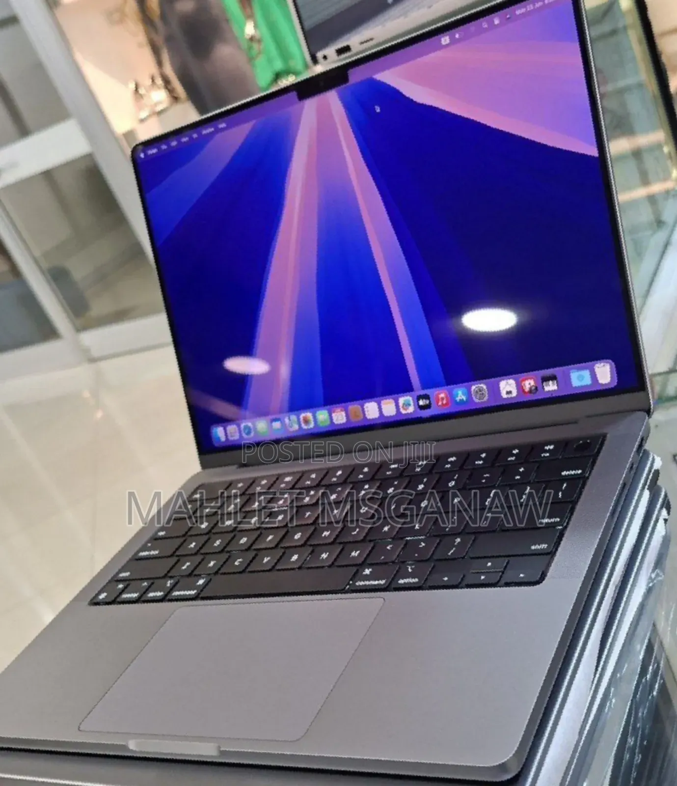 New Laptop Apple MacBook Pro 16GB Apple M1 Pro SSD 1T