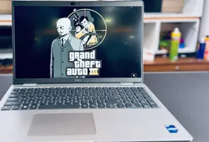 New Laptop Dell Precision 15 7520 32GB Intel Core I7 SSD 1T