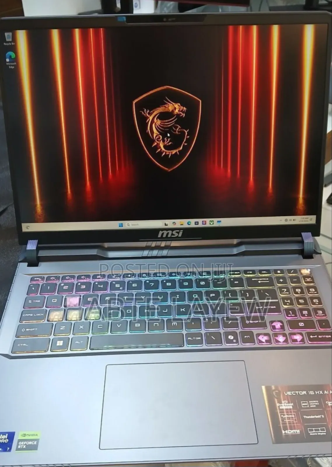 New Laptop MSI Vector 16 HX AI A2XWIG 16GB Intel Core Ultra 7 SSD 1T
