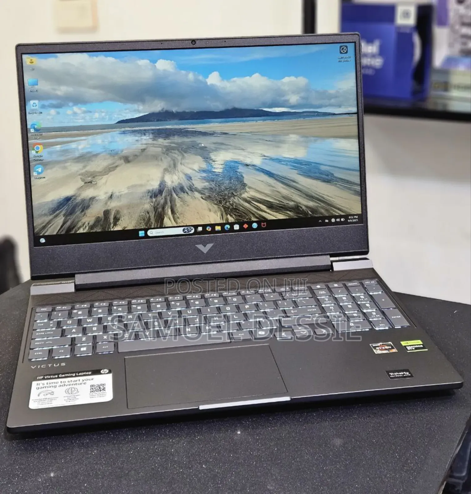 New Laptop HP Victus 15 16GB AMD Ryzen 7 SSD 512GB