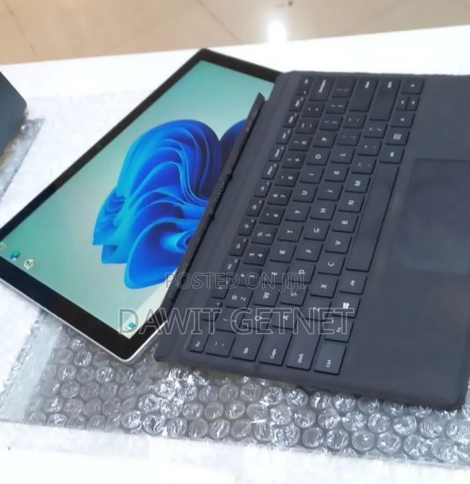 New Laptop Microsoft Surface 16GB Intel Core I7 SSD 512GB