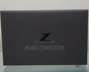 New Laptop HP ZBook Firefly G8 16GB Intel Core I7 SSD 512GB