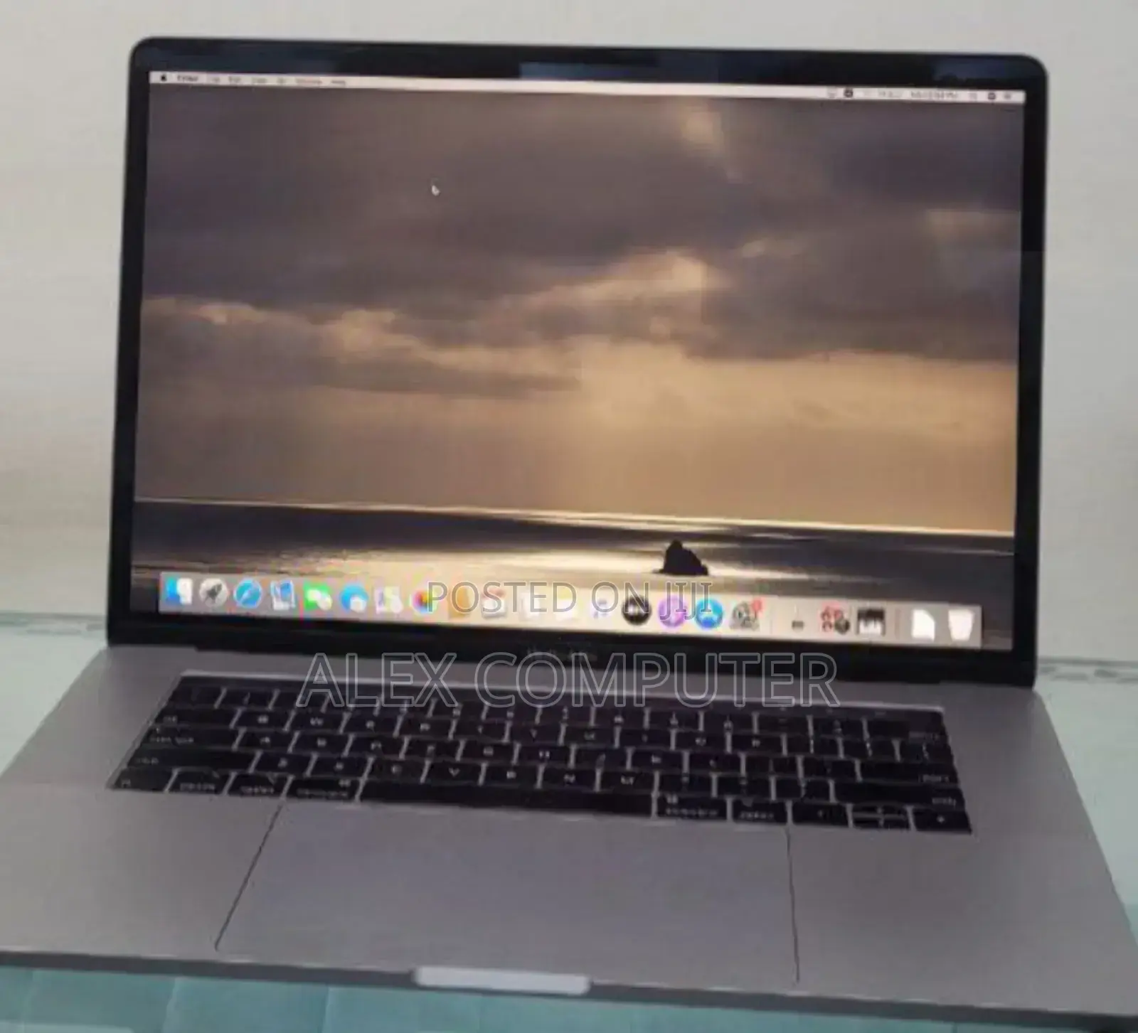 New Laptop Apple MacBook Pro 2019 32GB Intel Core I9 SSD 1T