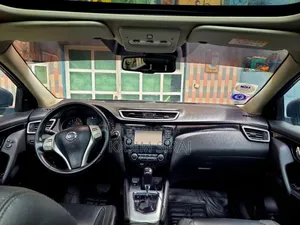 Nissan Qashqai 2017 Gray