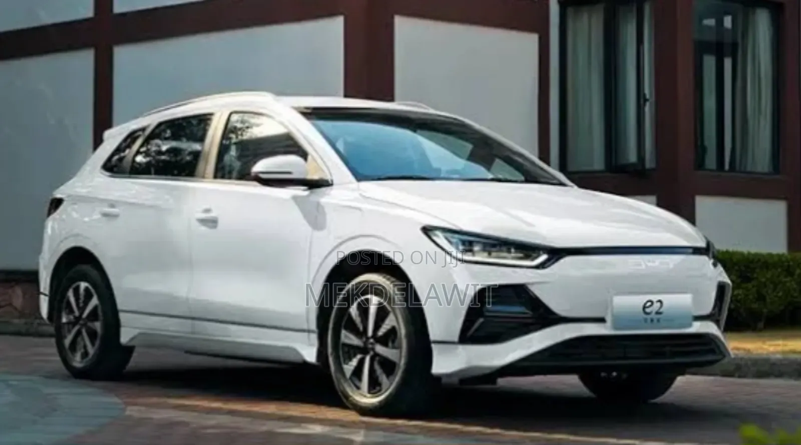 New BYD E2 43 kWh 94 hp FWD 2025 Gray