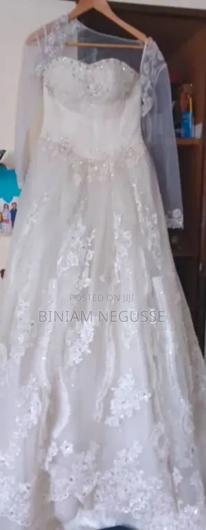 Photo - Wedding Dress