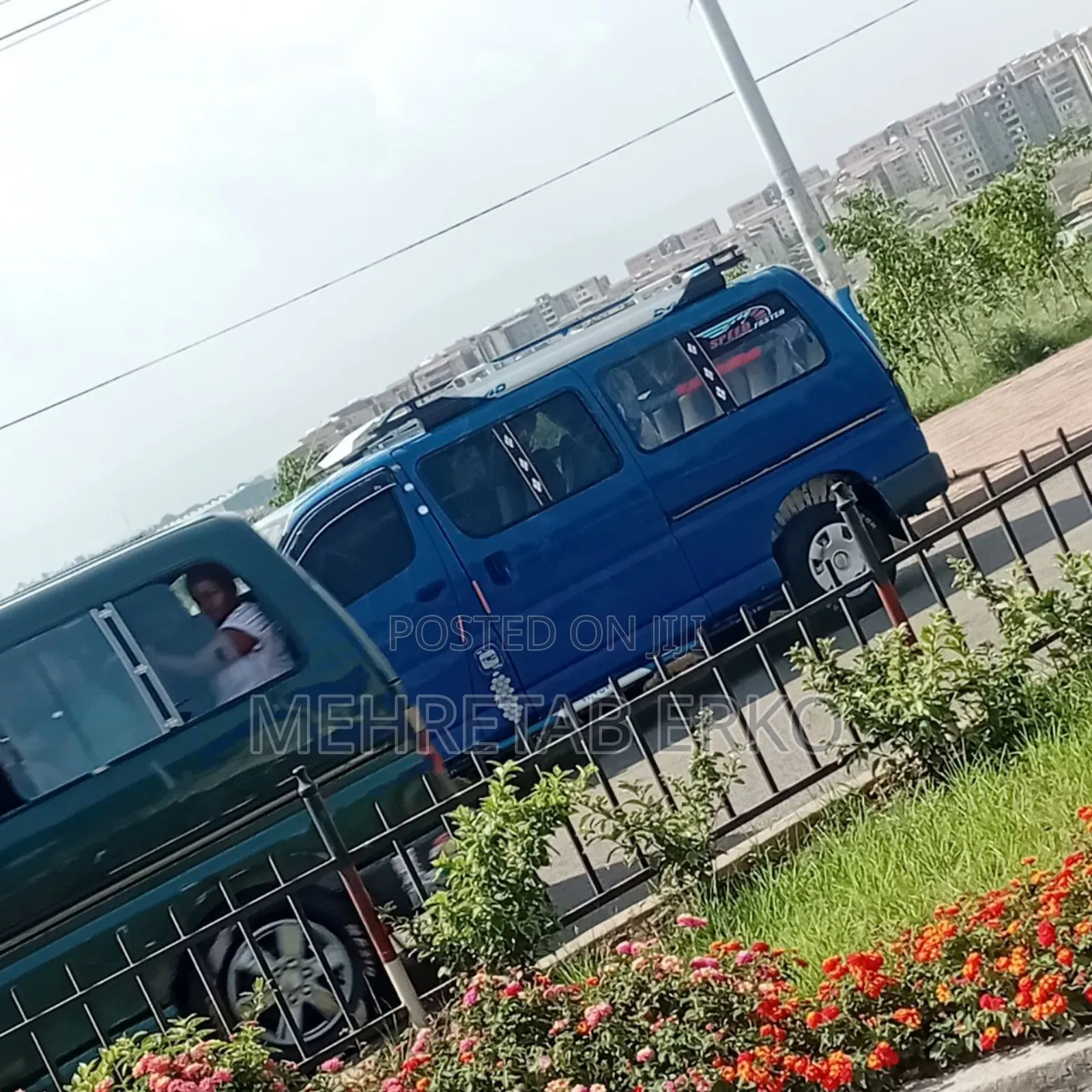 Toyota HiAce 2001 Blue