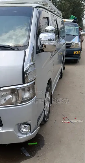 Toyota HiAce 2008 Silver