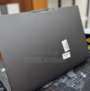 Photo - New Laptop Lenovo Yoga 9i 32GB Intel Core I7 SSD 1T