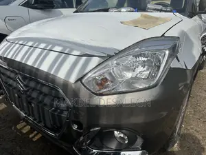 Photo - New Suzuki Dzire 2022 Silver