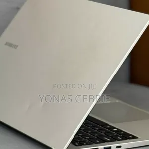 Photo - New Laptop Samsung 8GB Intel Core I5 SSD 512GB