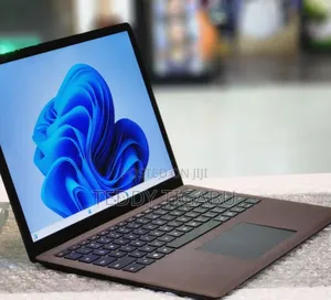 New Laptop Microsoft 16GB Intel Core I7 SSD 512GB