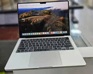 New Laptop Apple MacBook Pro 2023 M3 14-Inch 8GB Apple M3 SSD 512GB