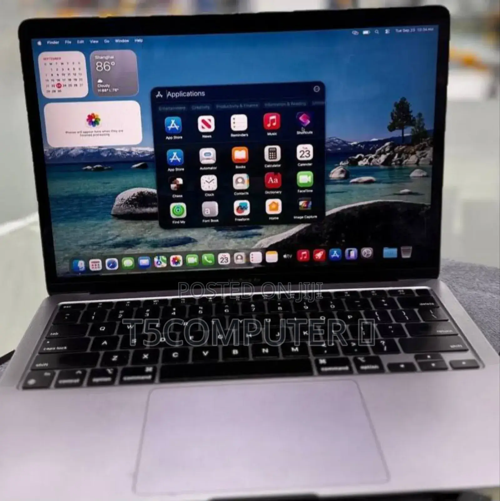 New Laptop Apple MacBook Air 2020 8GB Apple M1 SSD 256GB