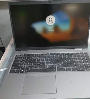 New Laptop Dell Precision 3561 16GB Intel Core I7 SSD 1T