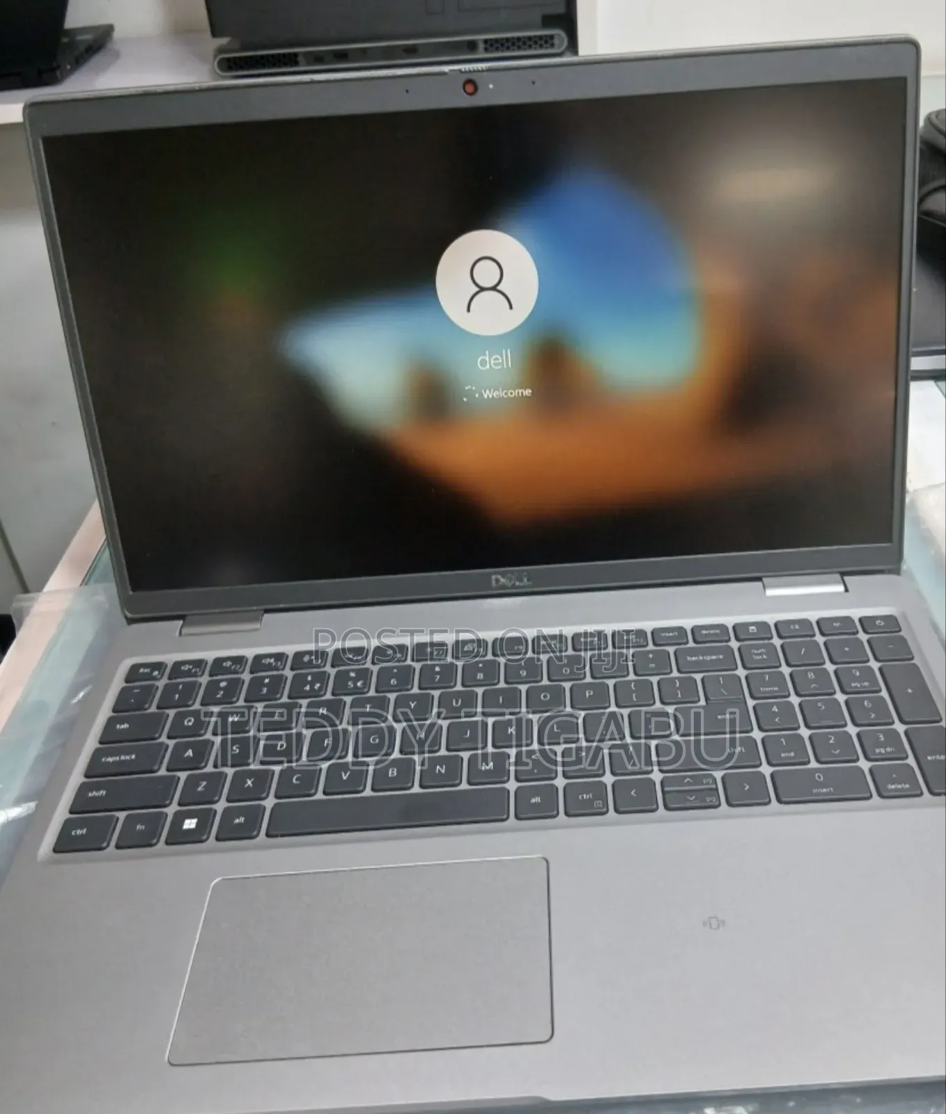 New Laptop Dell Precision 3561 16GB Intel Core I7 SSD 1T