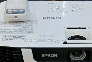 1epson Projector Model: Eb-X51 Has: Bag Remote Model