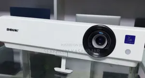 Photo - 1high Quality Sony Dx 102 Projector Brand New Sony Projector Model Vp