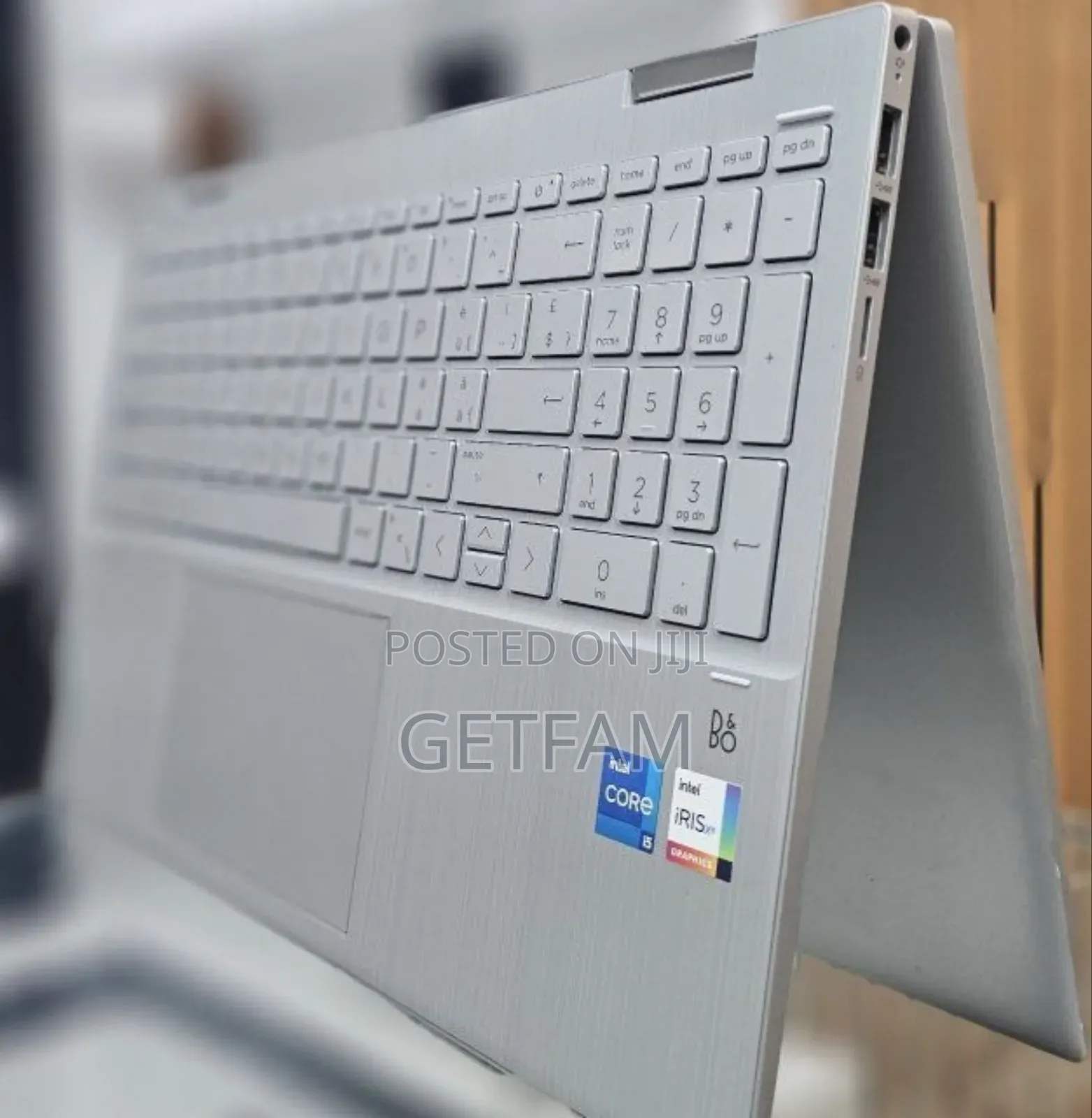 New Laptop HP Pavilion 15 8GB Intel Core I5 SSD 256GB